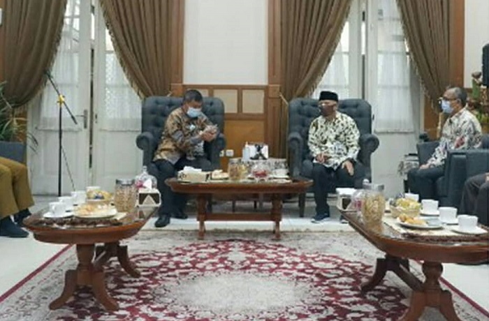 Bupati Garut, Rudy Gunawan menerima kunjungan kerja dari Bank Indonesia Regional Jawa Barat. /Instagram.com/@pemkab_garut.